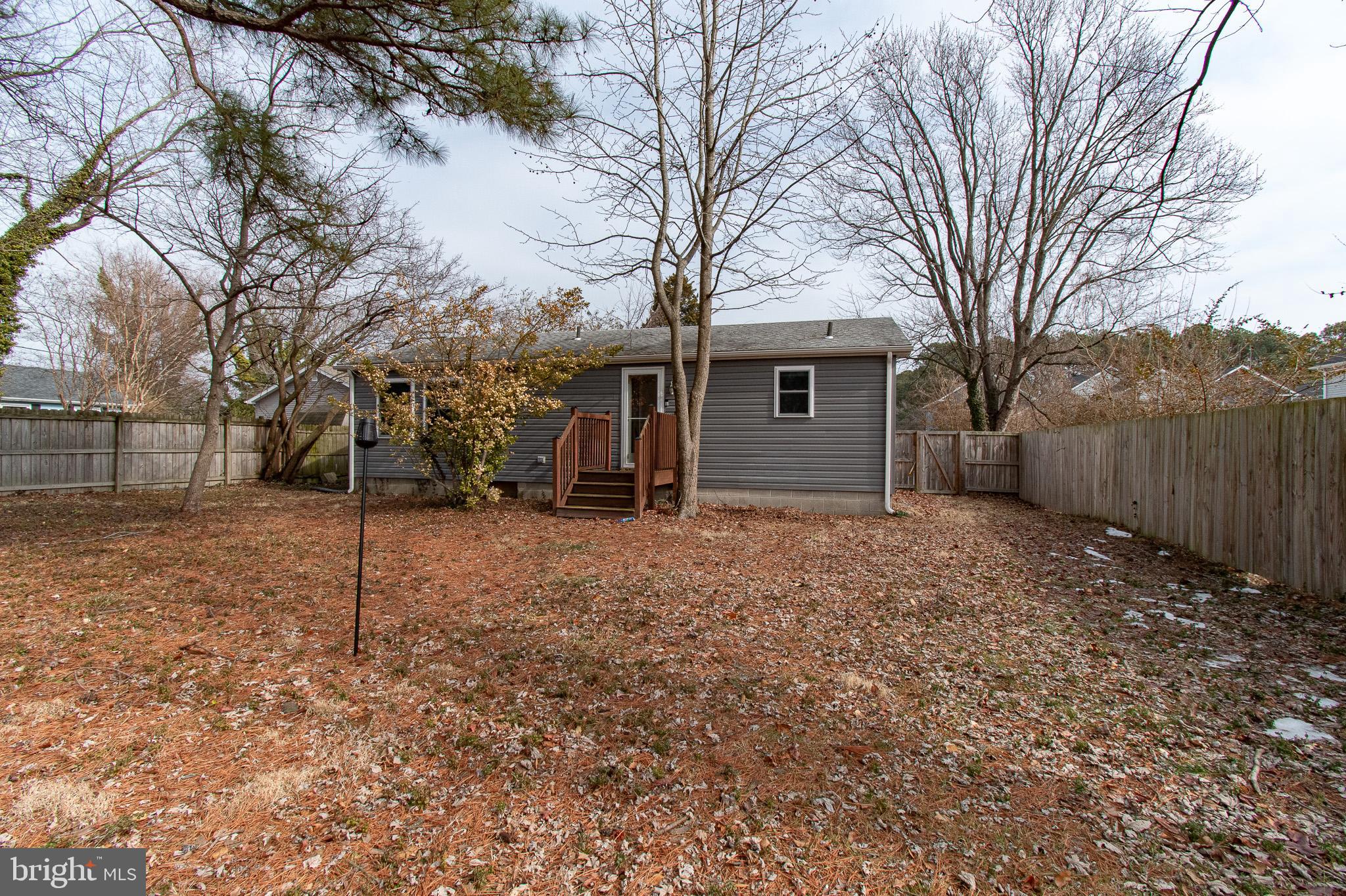 101 BROOKS LANE