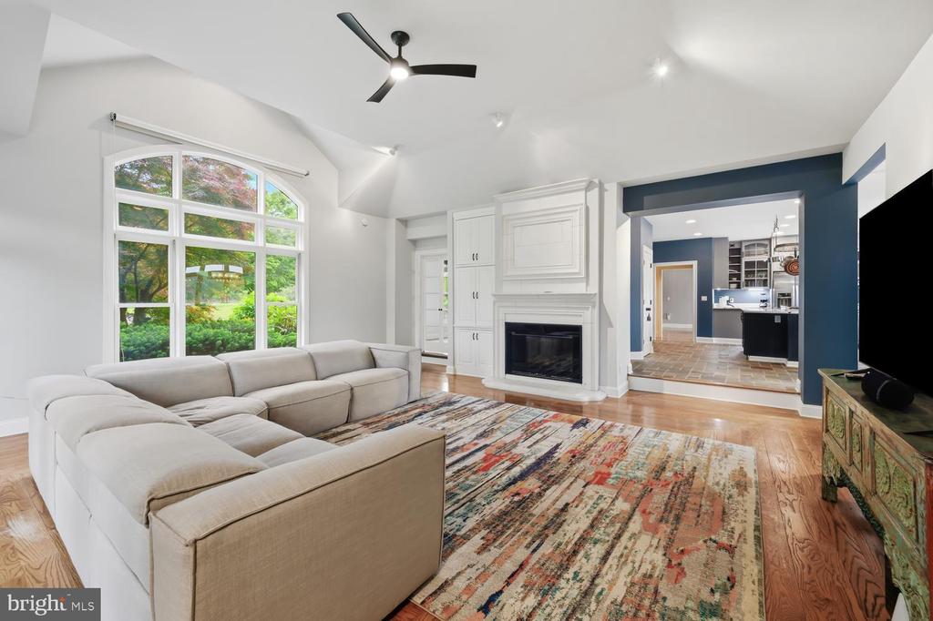 25610 CHANCE FARM COURT