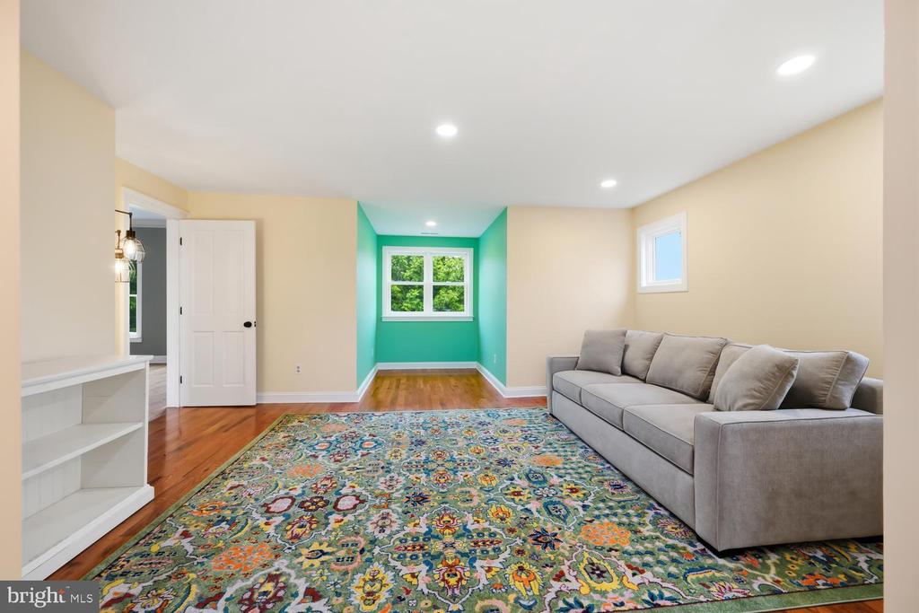 25610 CHANCE FARM COURT