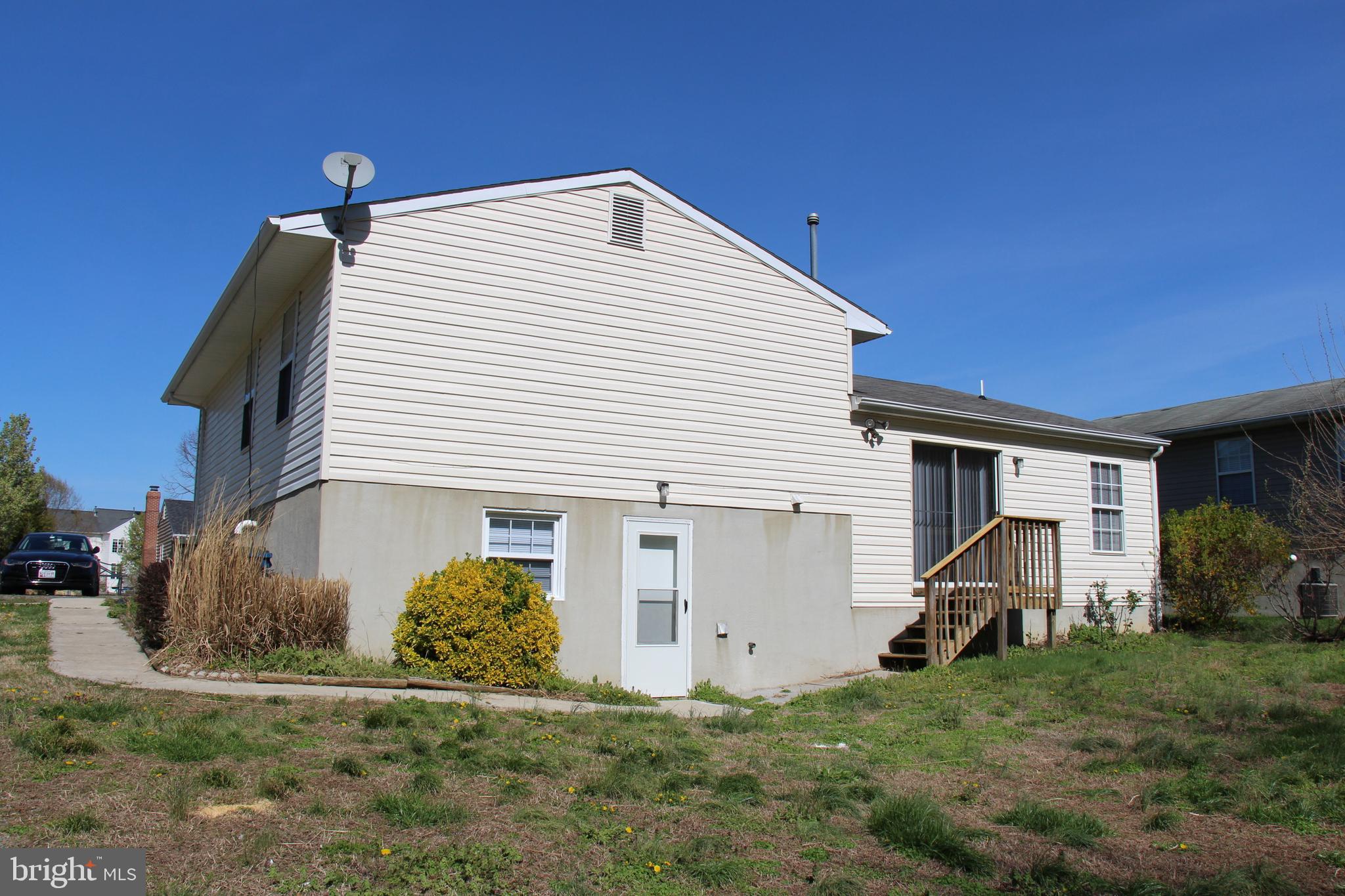 8638 CHESTER COURT
