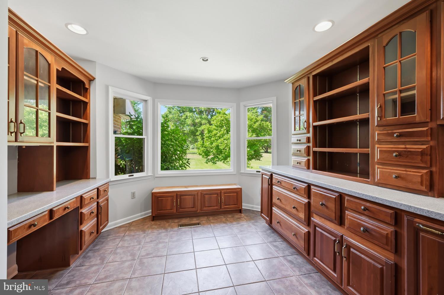 9251 MALLARD POINT COURT