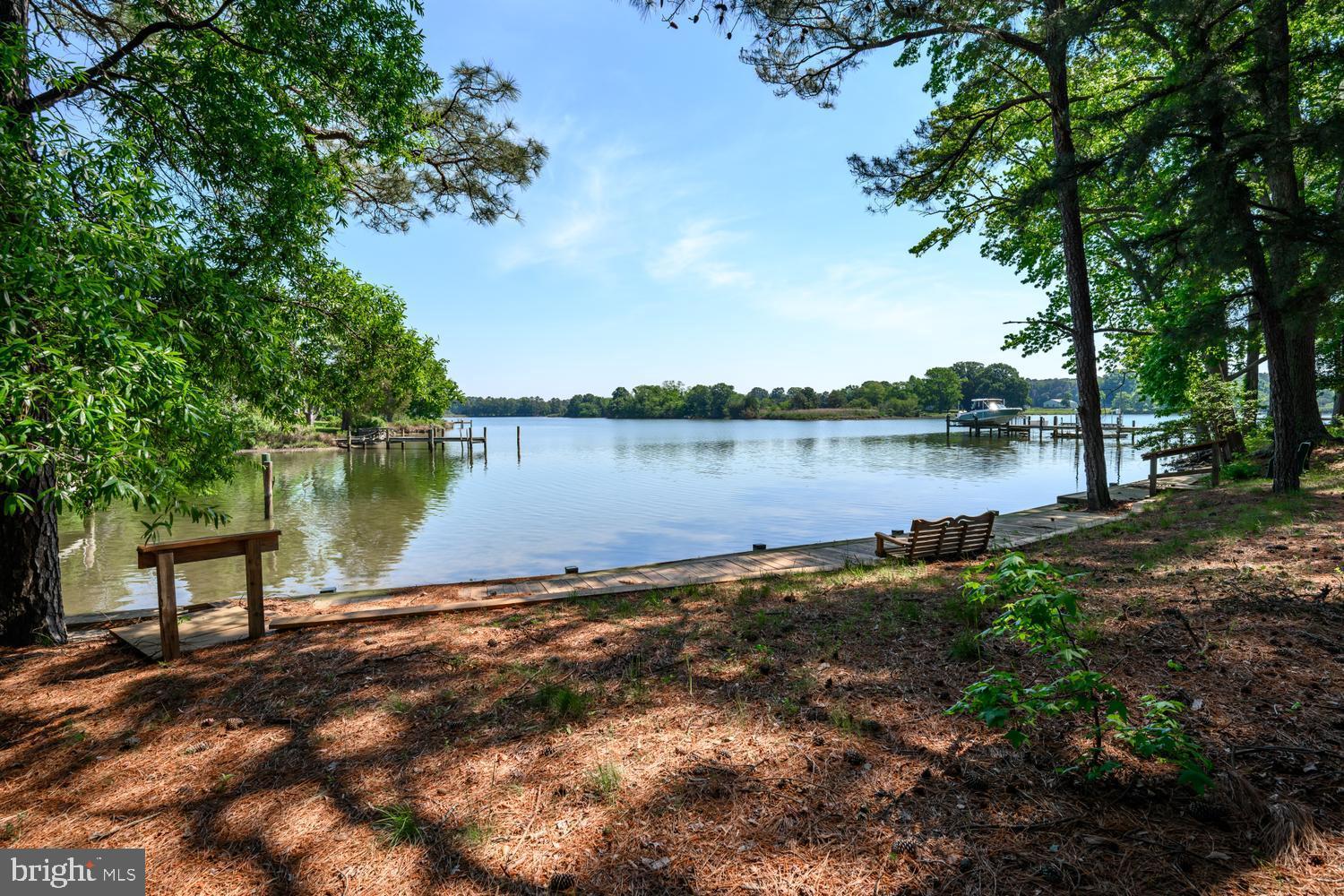 9251 MALLARD POINT COURT