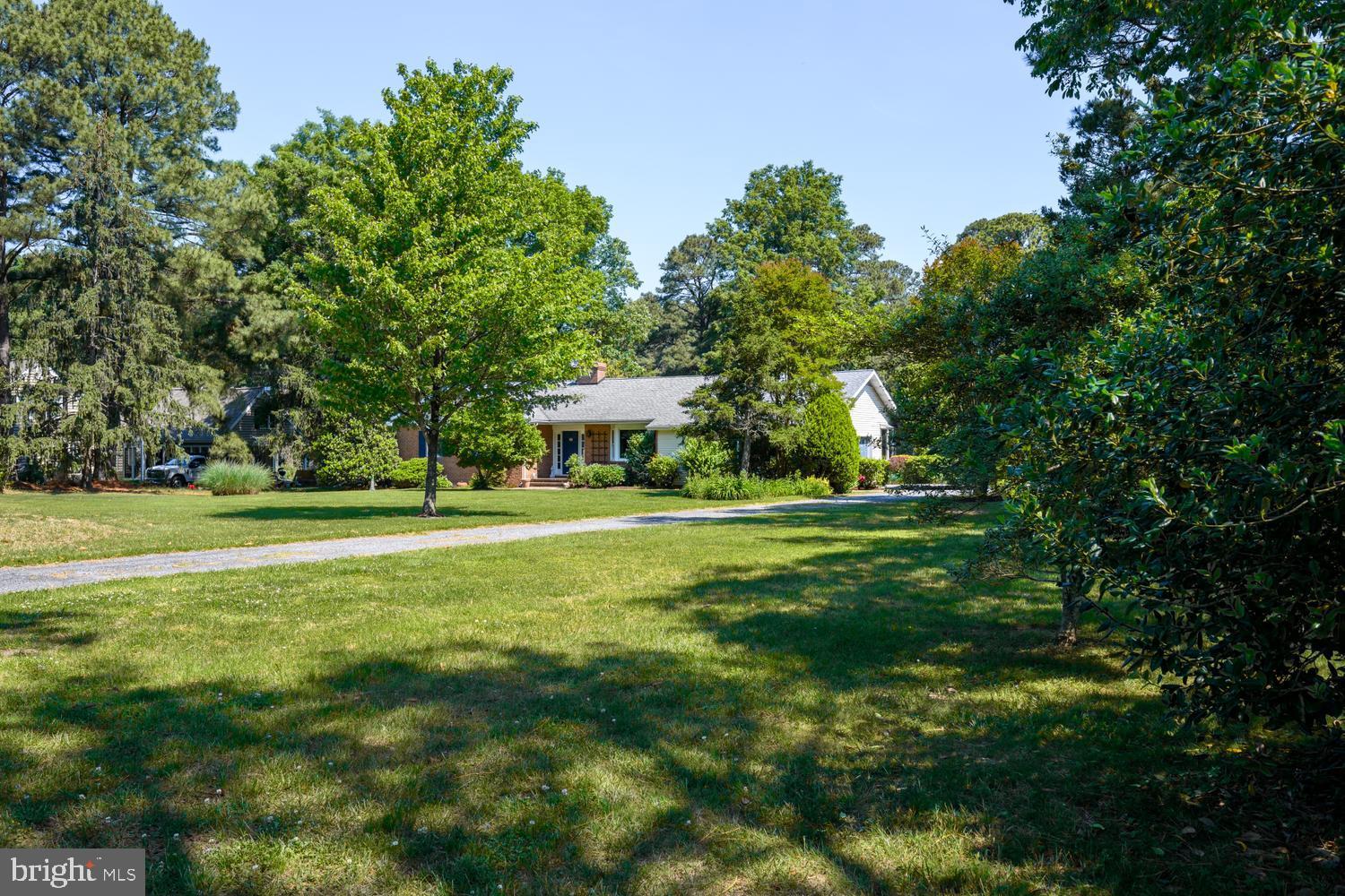 9251 MALLARD POINT COURT