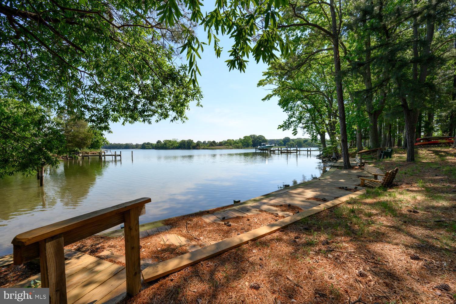 9251 MALLARD POINT COURT