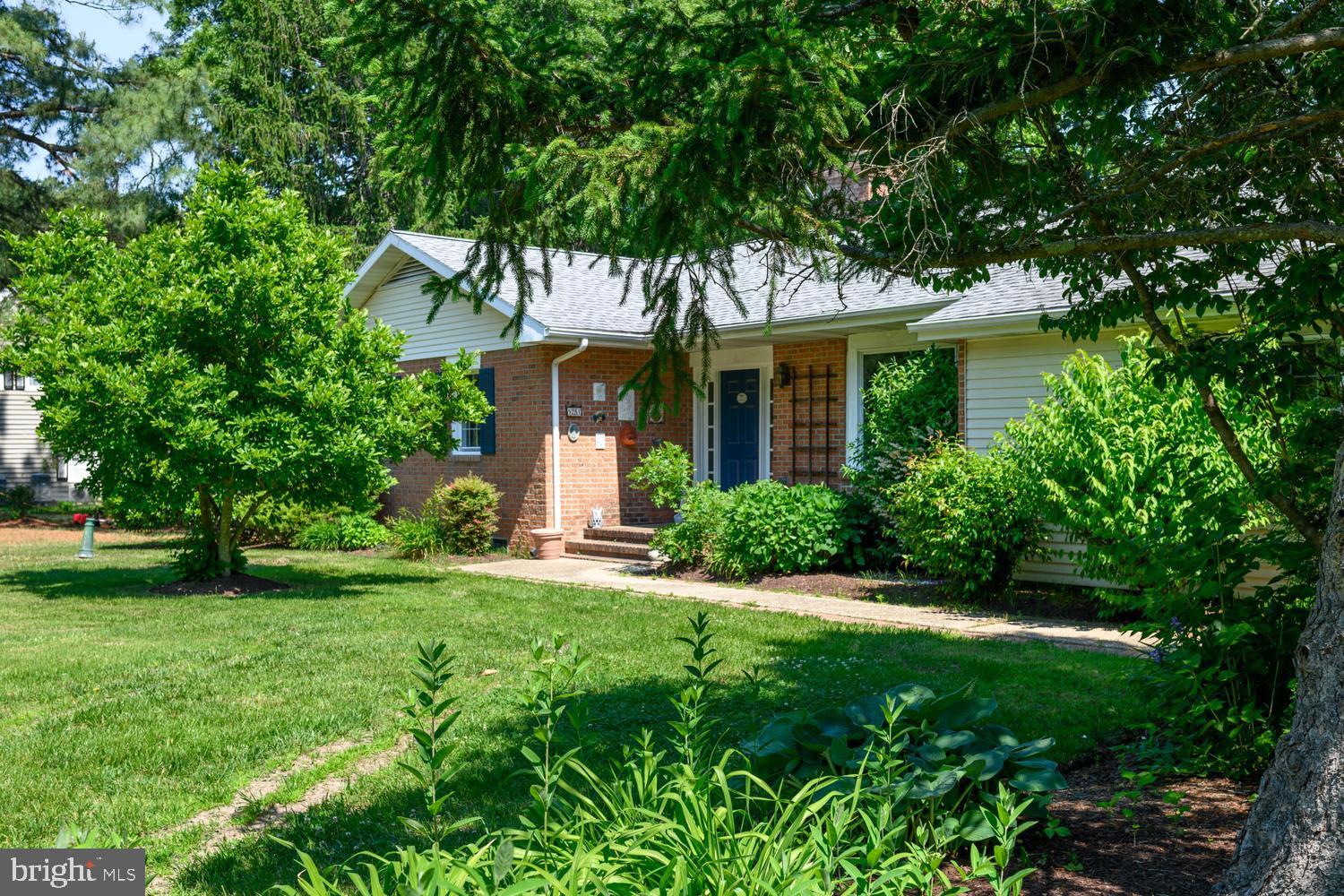 9251 MALLARD POINT COURT