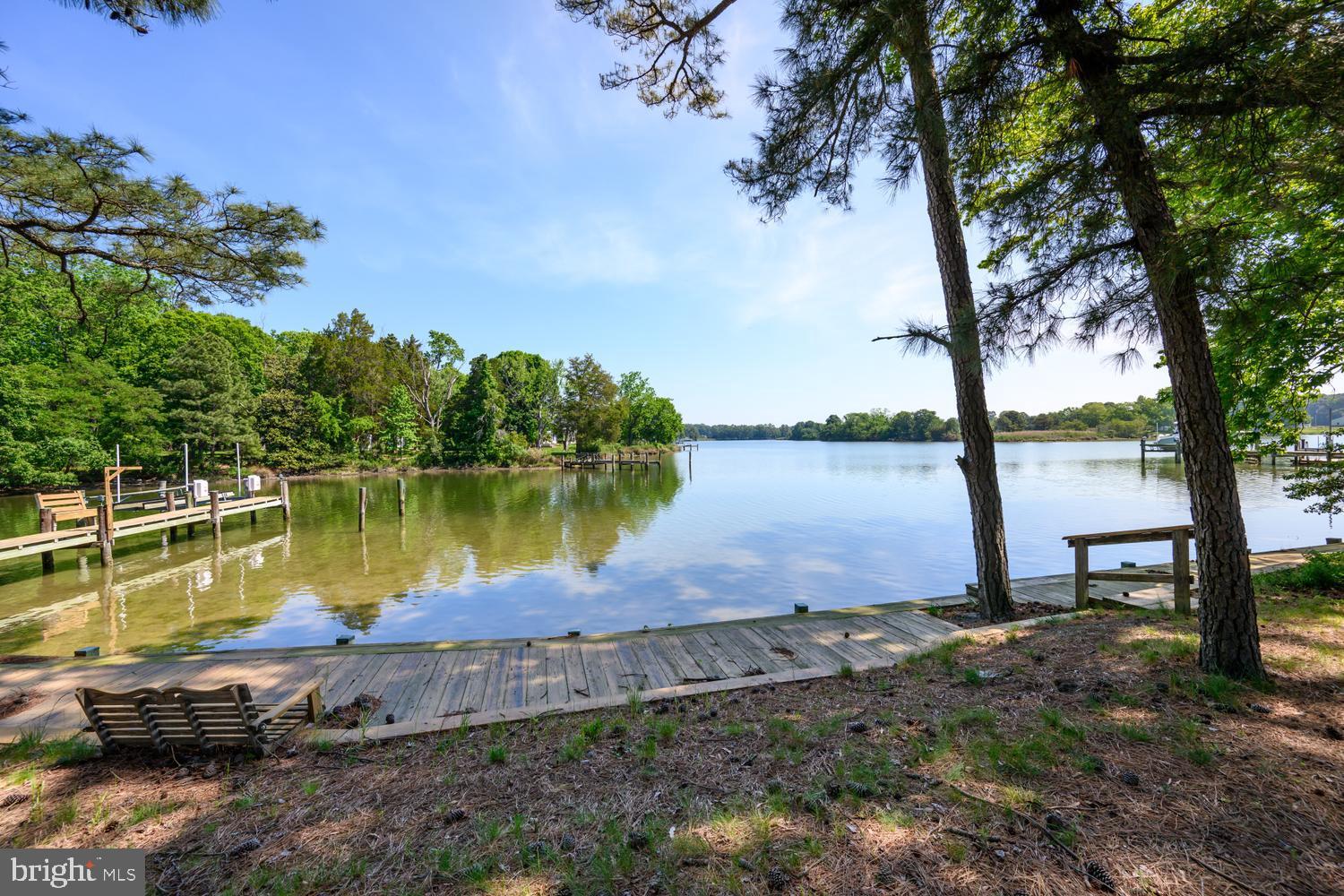 9251 MALLARD POINT COURT