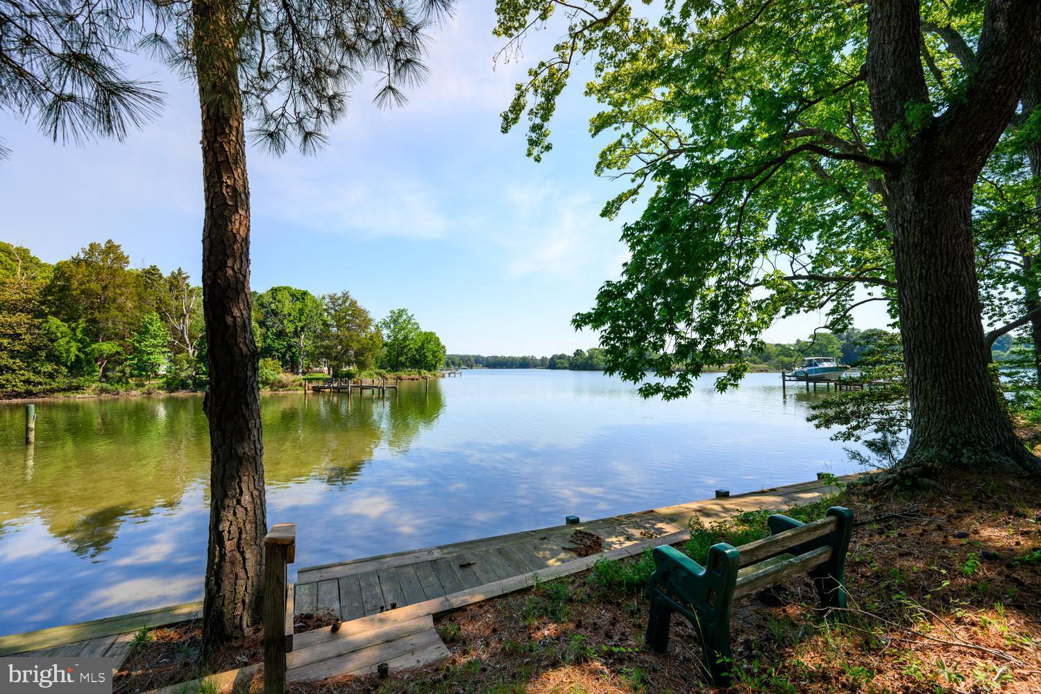 9251 MALLARD POINT COURT