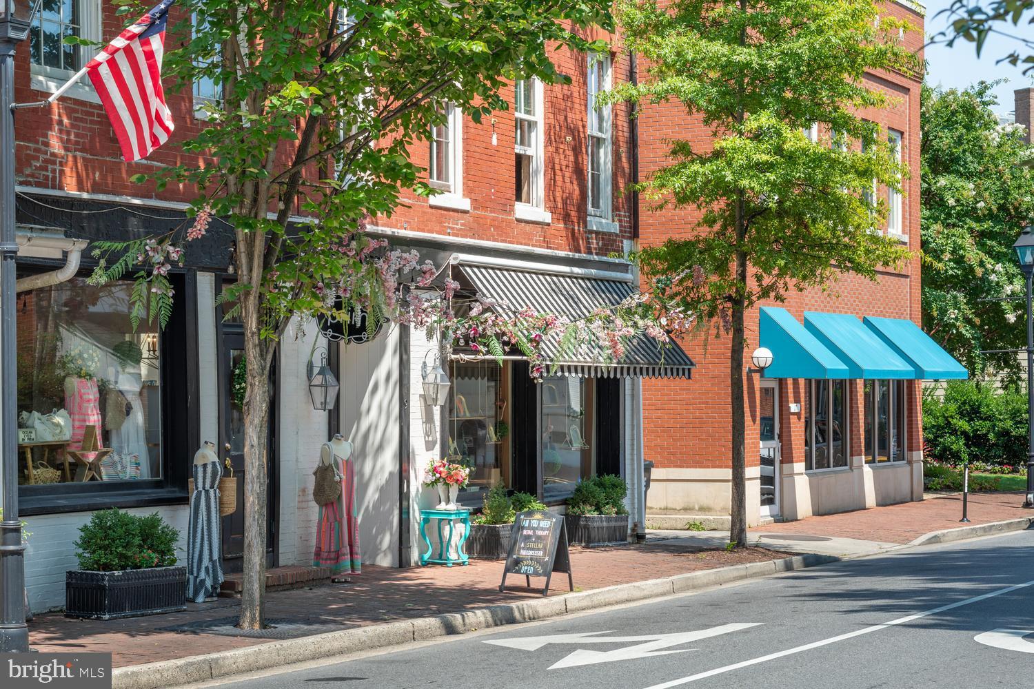 6 N WASHINGTON STREET