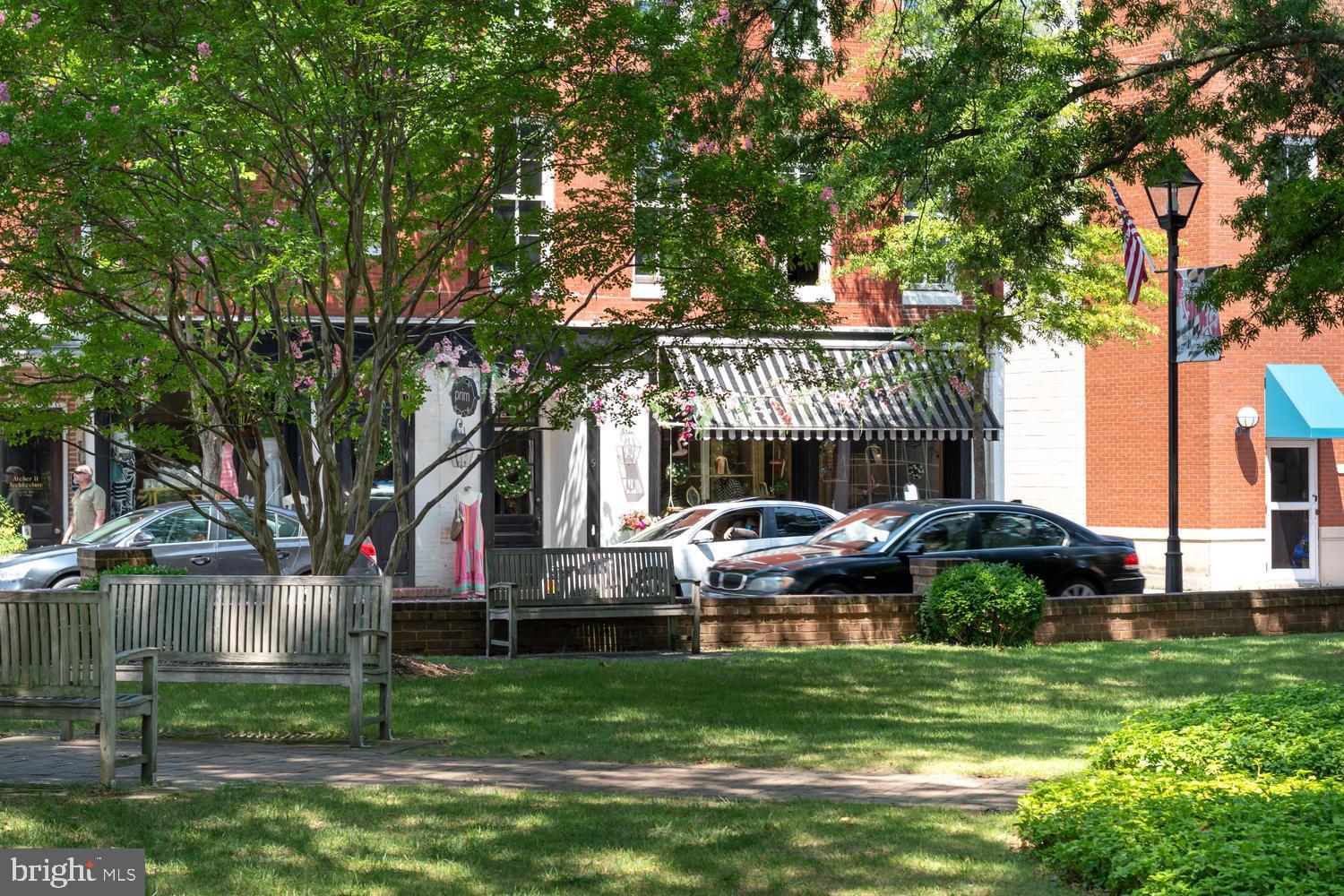 6 N WASHINGTON STREET