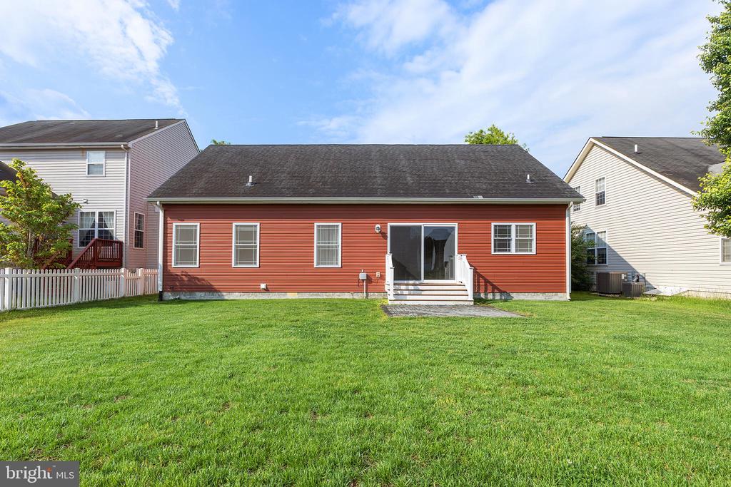 225 BETHUNE DRIVE