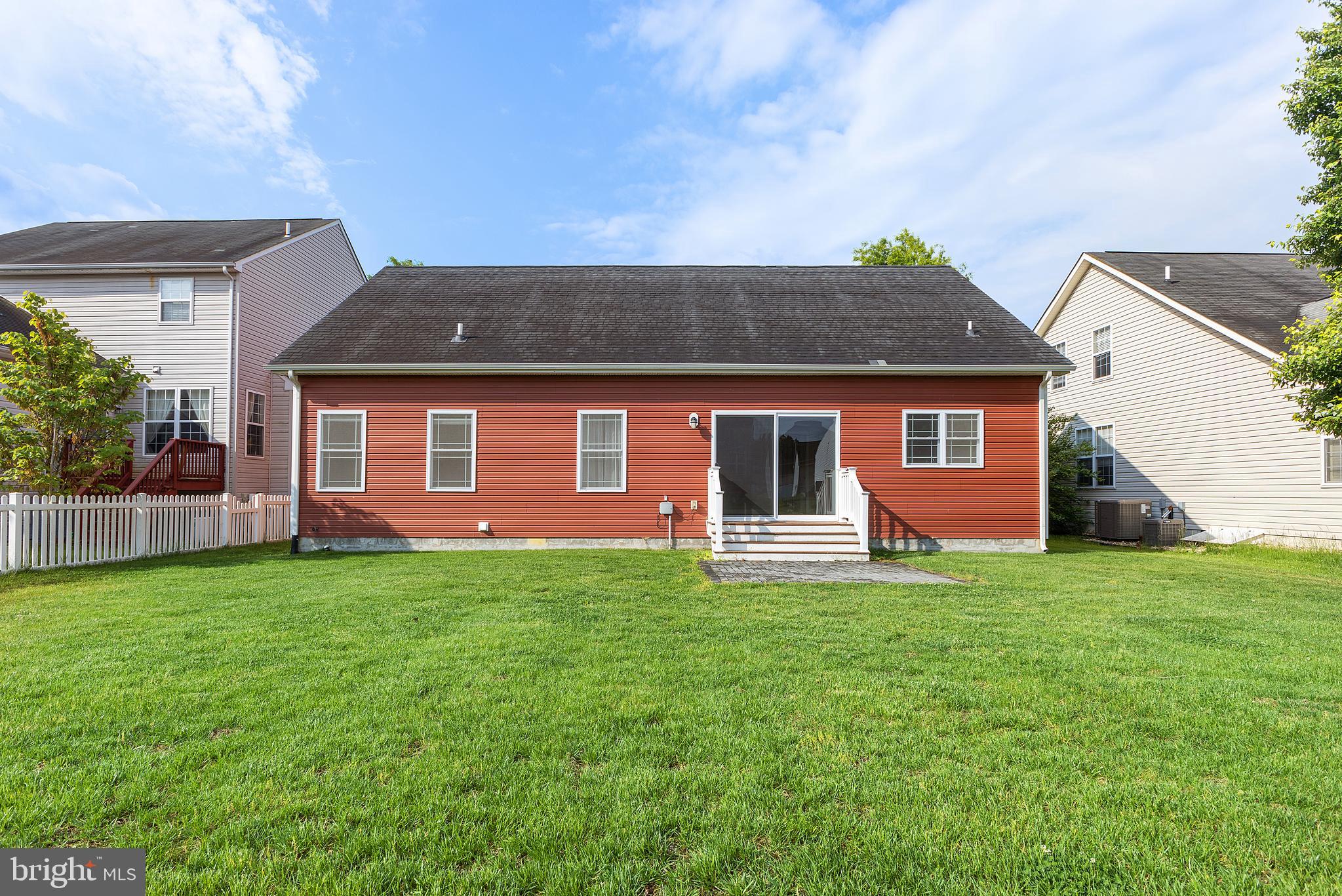 225 BETHUNE DRIVE