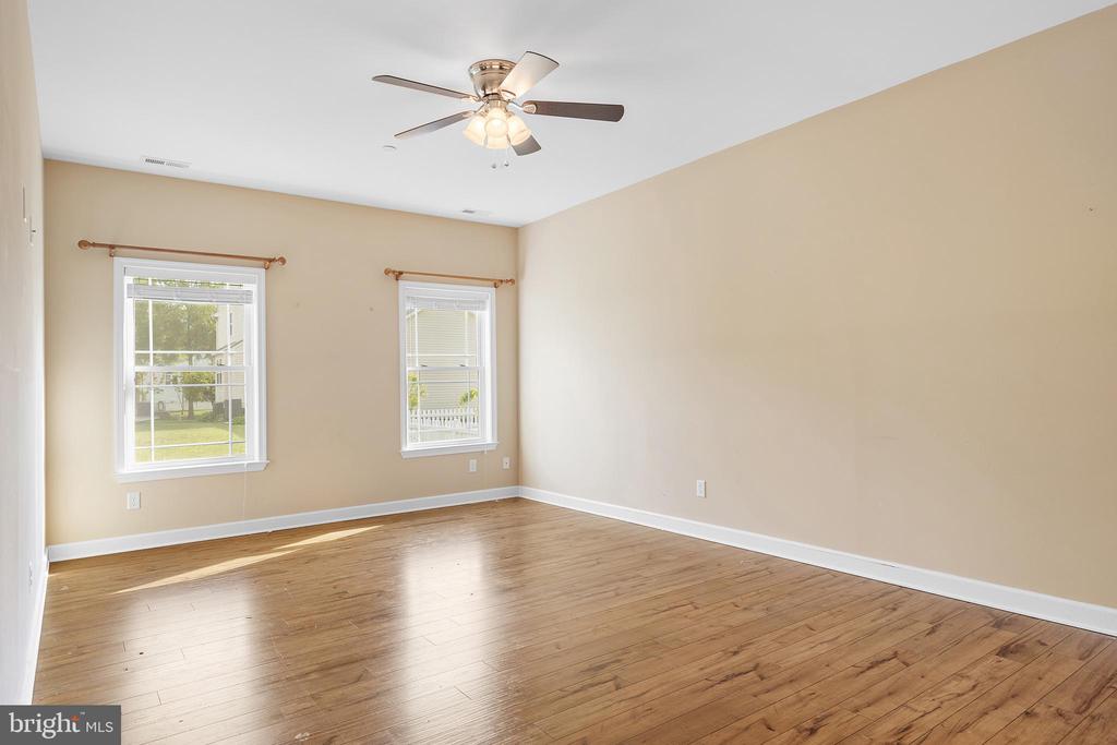 225 BETHUNE DRIVE
