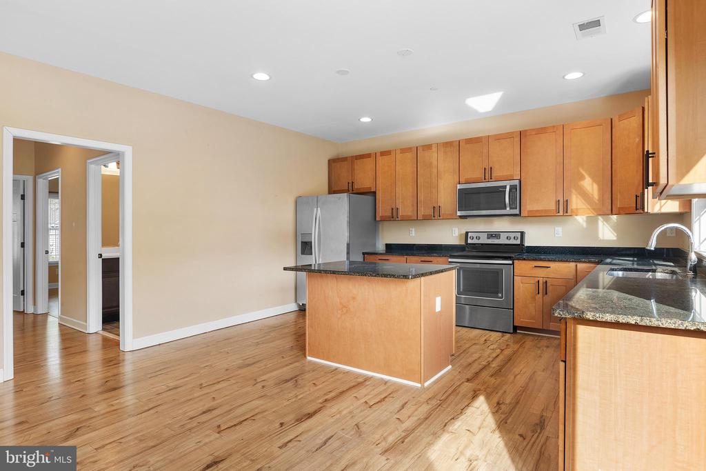 225 BETHUNE DRIVE