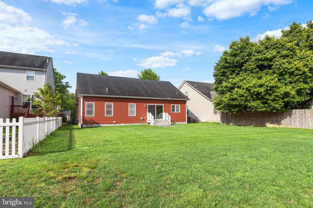 225 BETHUNE DRIVE