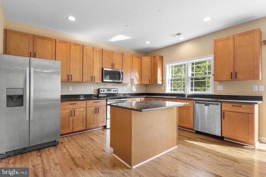225 BETHUNE DRIVE