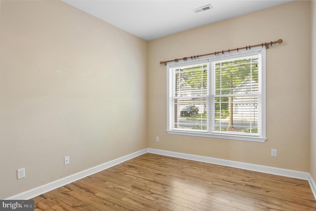 225 BETHUNE DRIVE