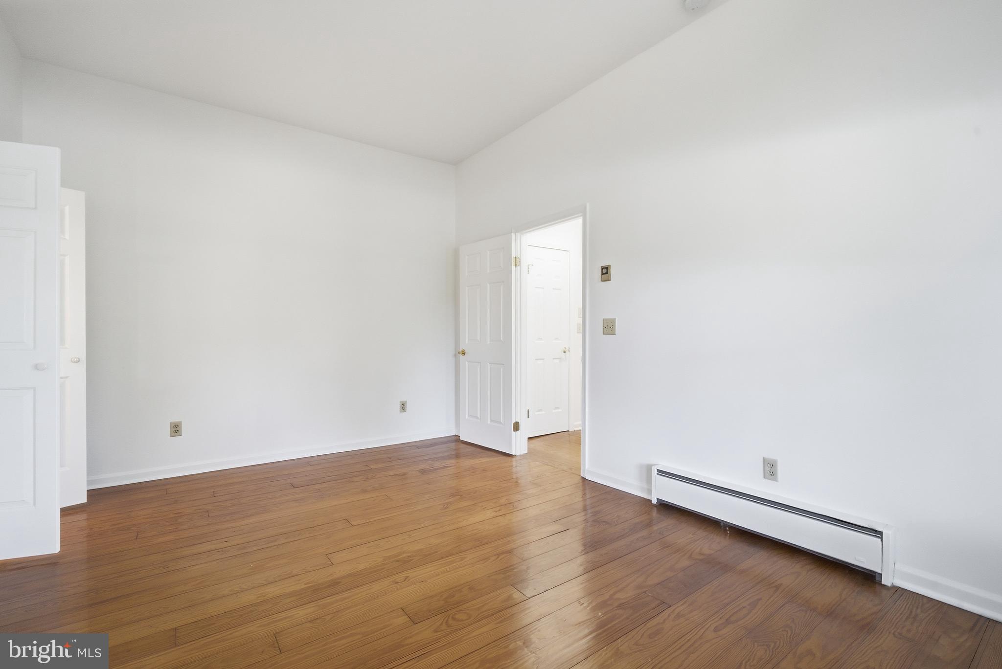 105 PIER STREET E