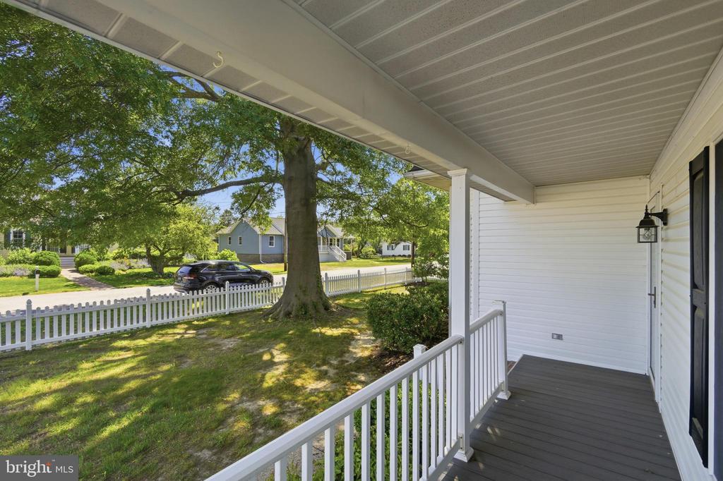 105 PIER STREET E