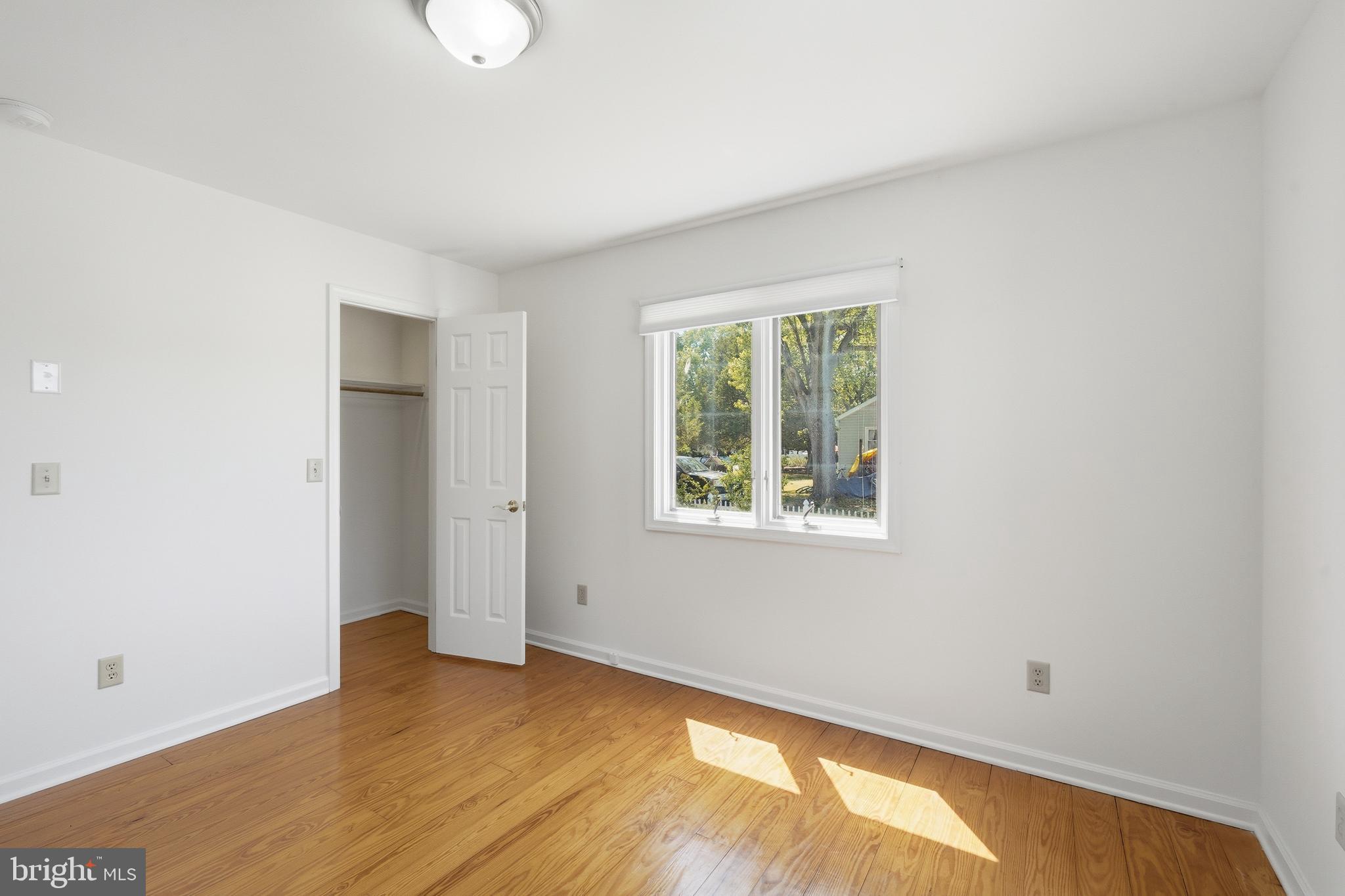 105 PIER STREET E