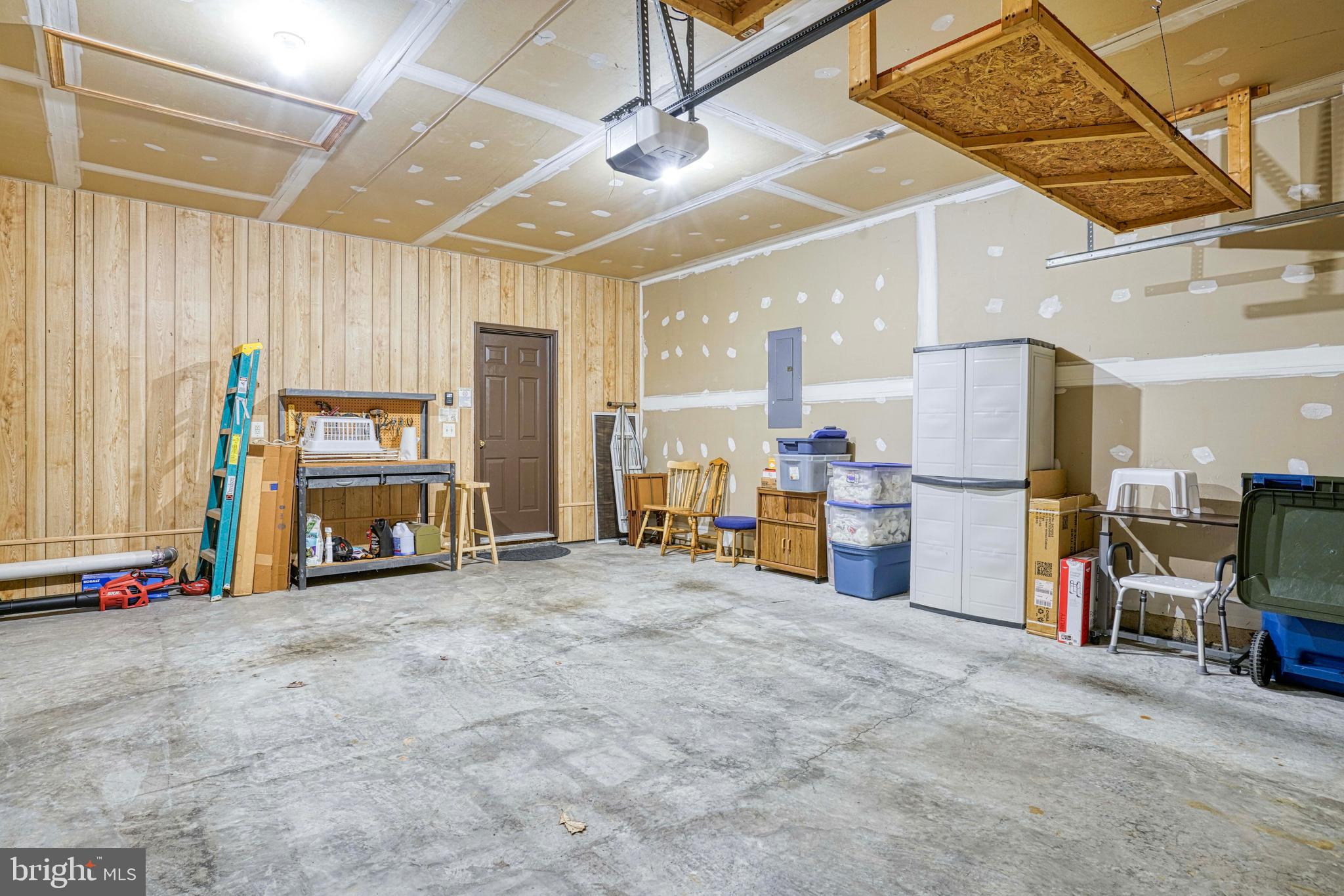 7453 JEFFREYS WAY