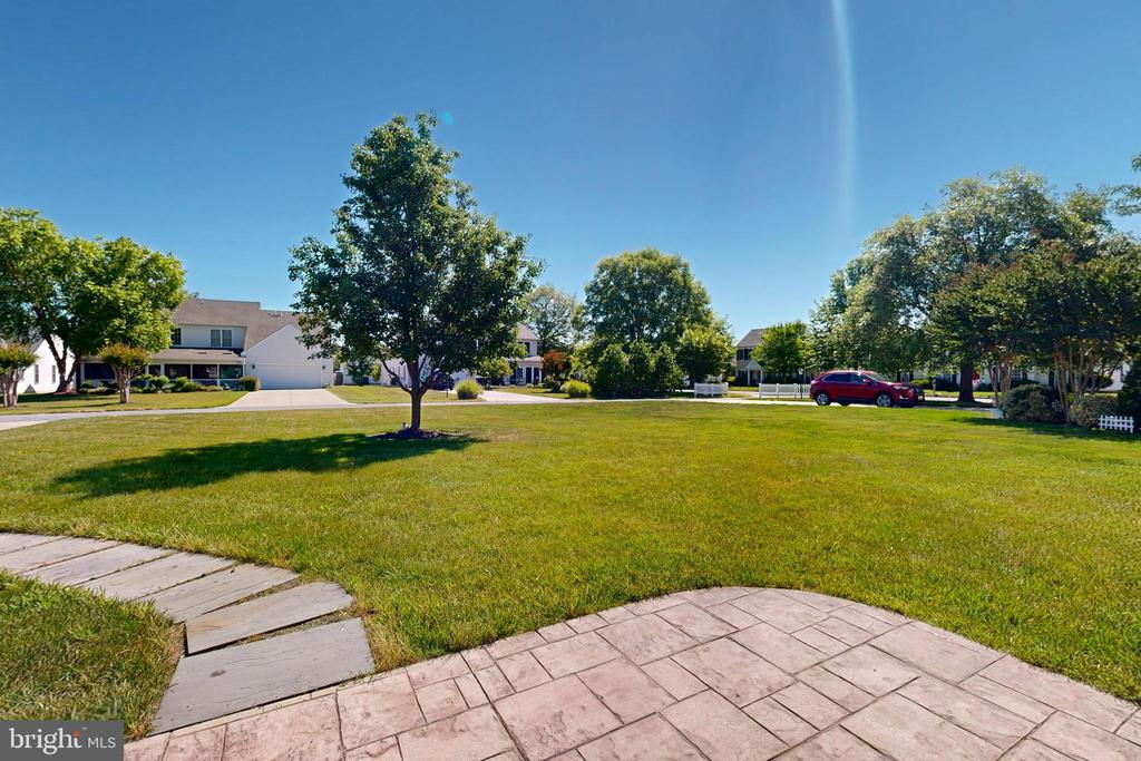 7453 JEFFREYS WAY