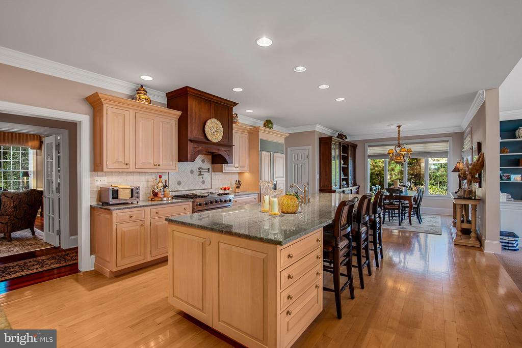 24678 NEW POST ROAD