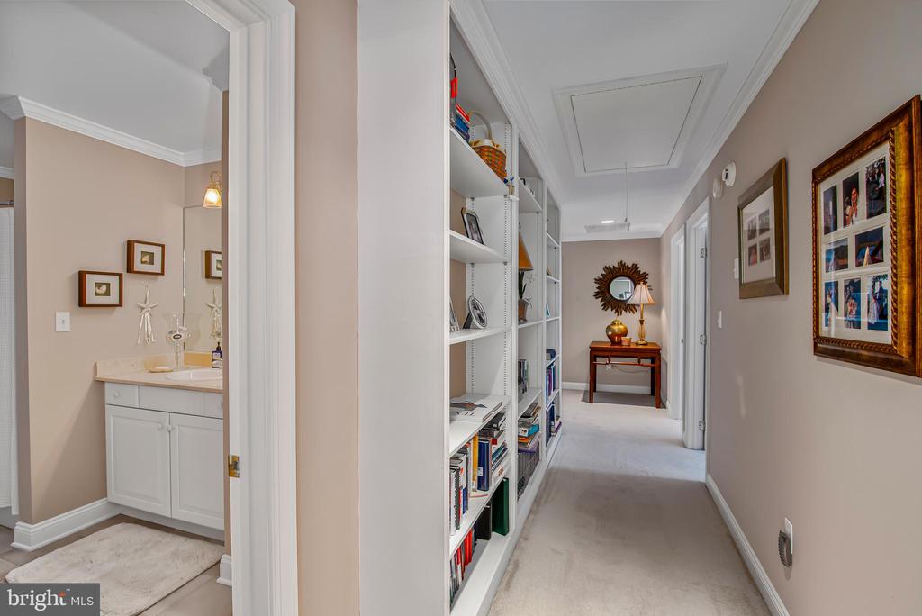 24678 NEW POST ROAD