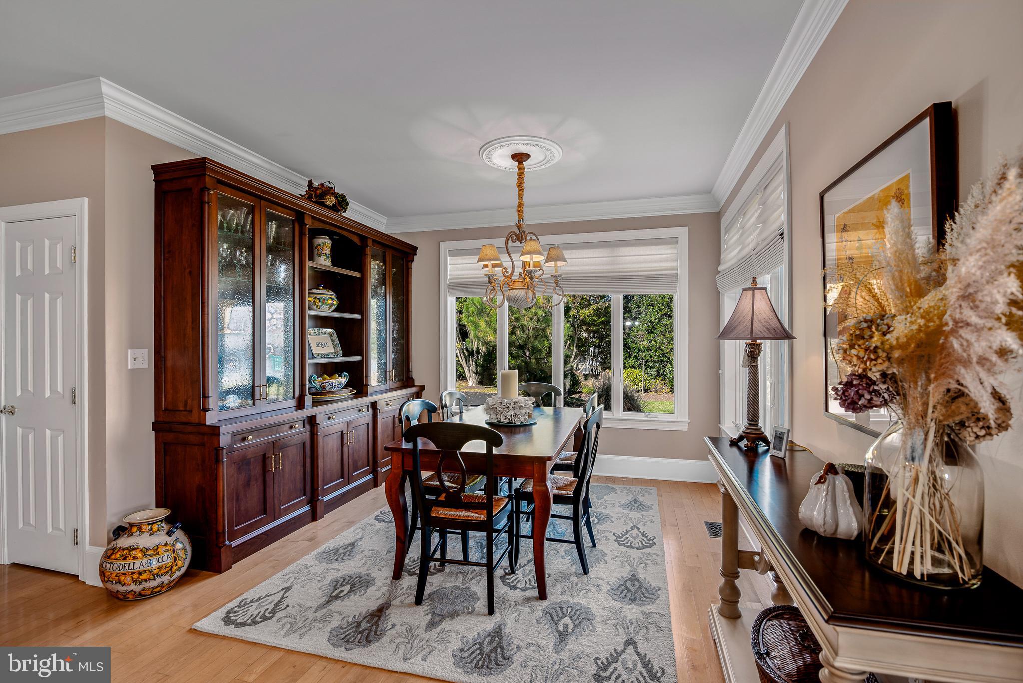 24678 NEW POST ROAD
