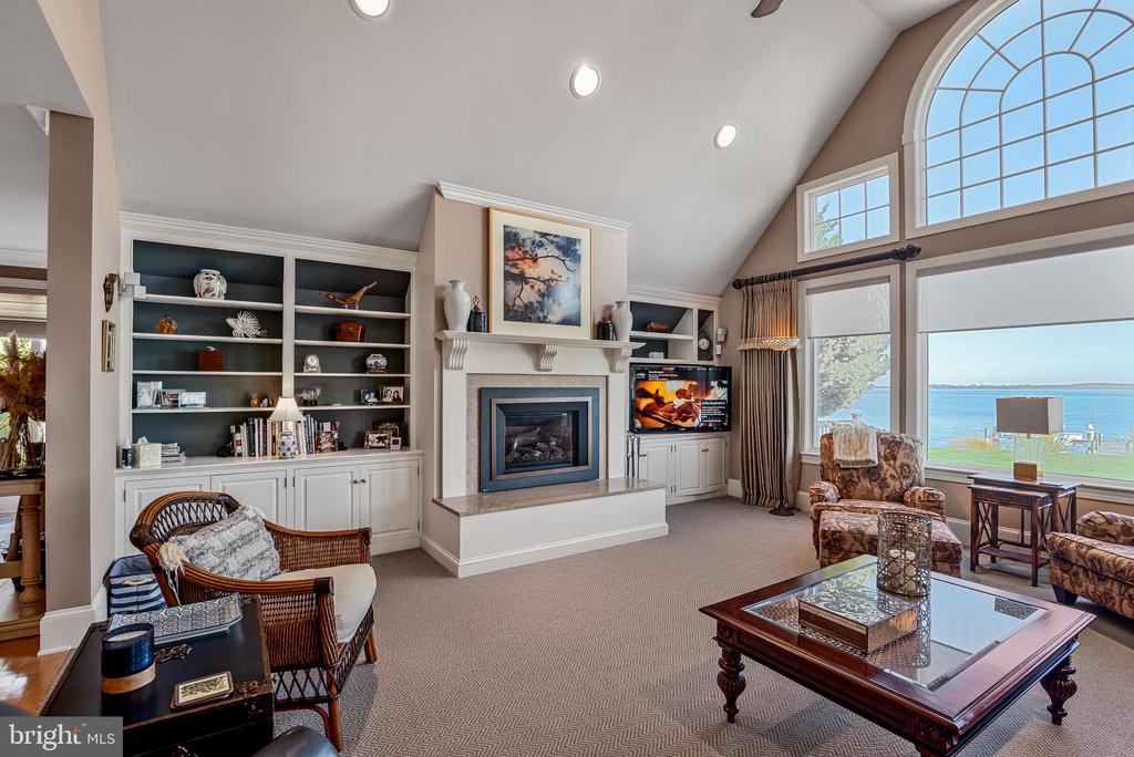 24678 NEW POST ROAD