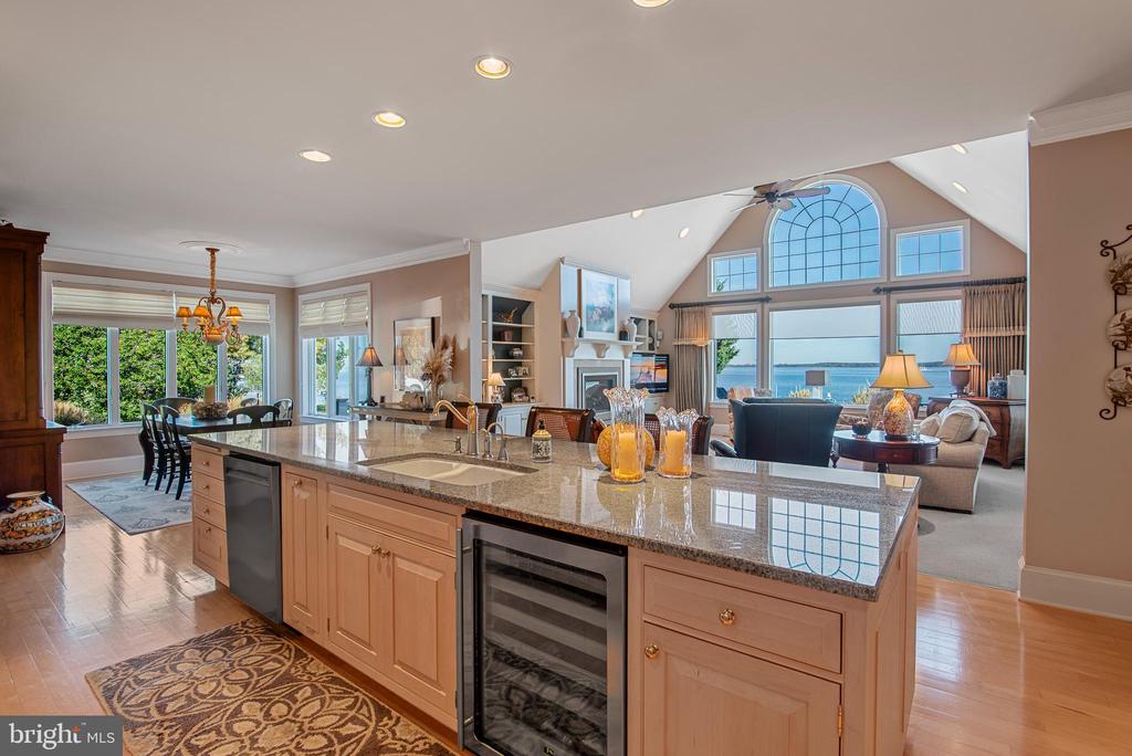 24678 NEW POST ROAD
