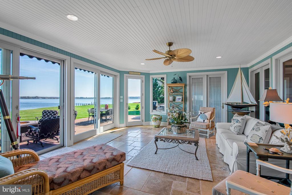24678 NEW POST ROAD