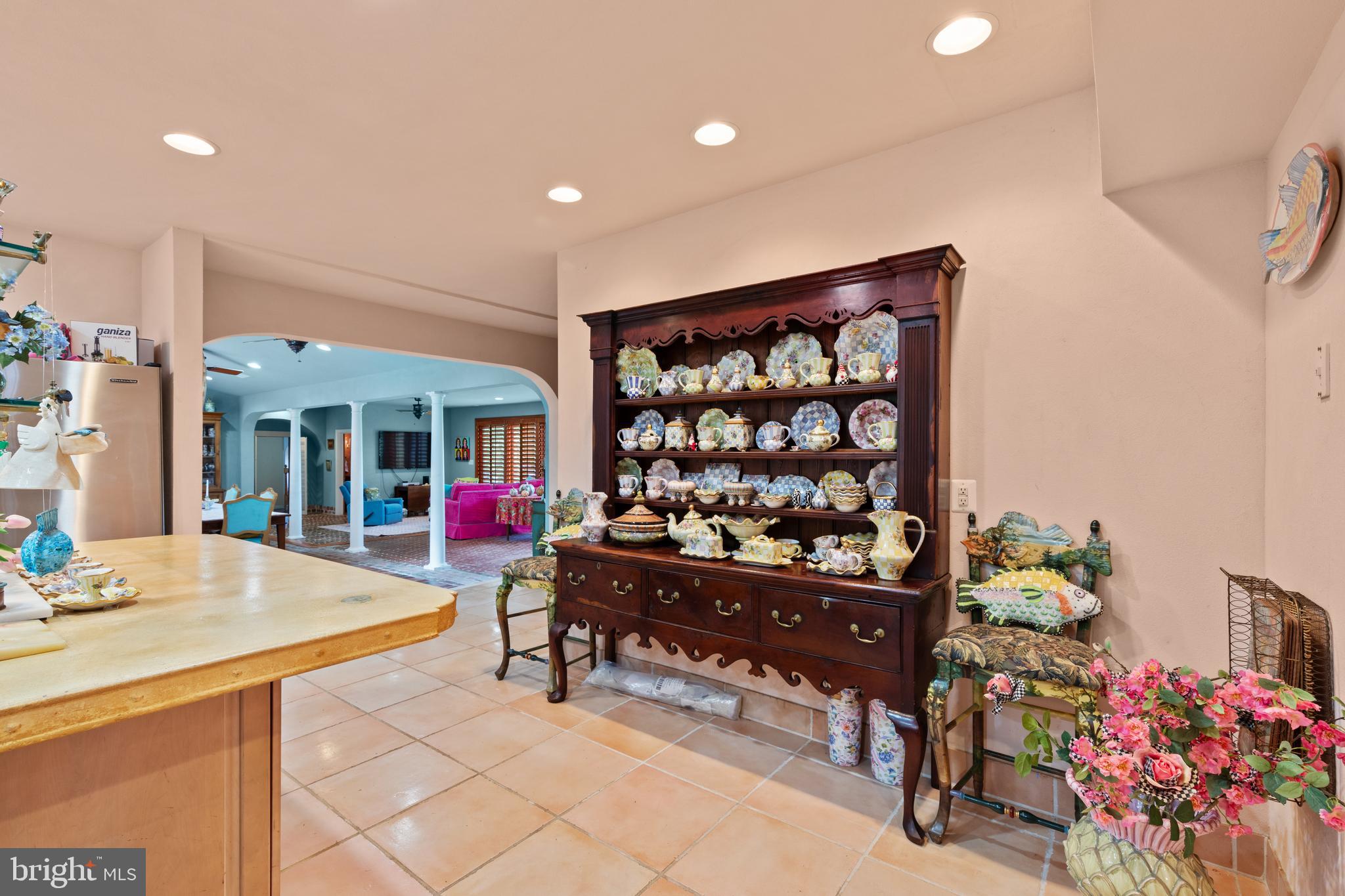 28630 EDGEMERE ROAD