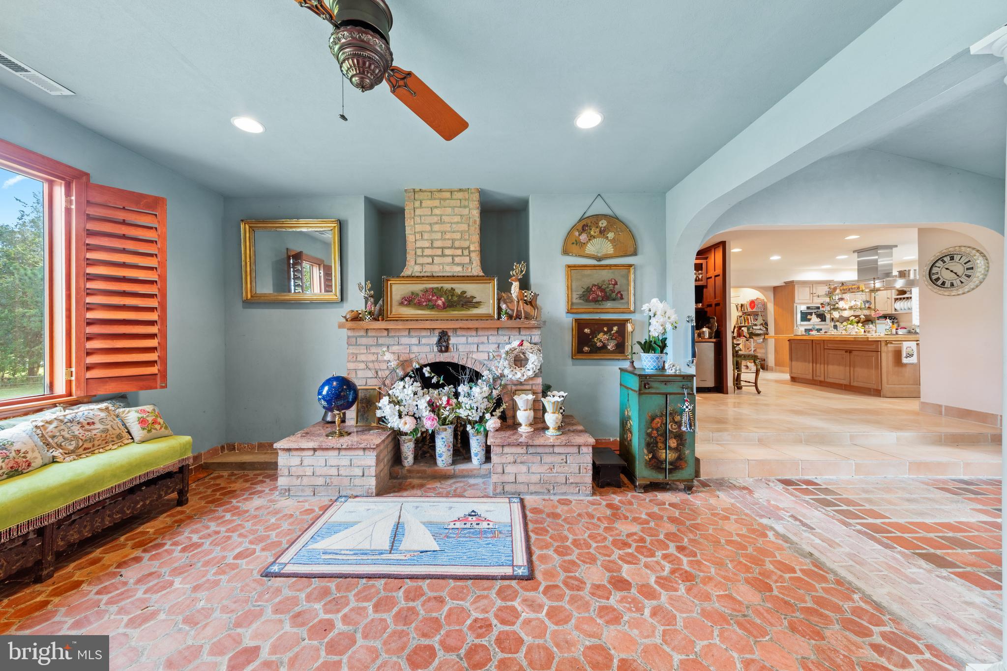 28630 EDGEMERE ROAD