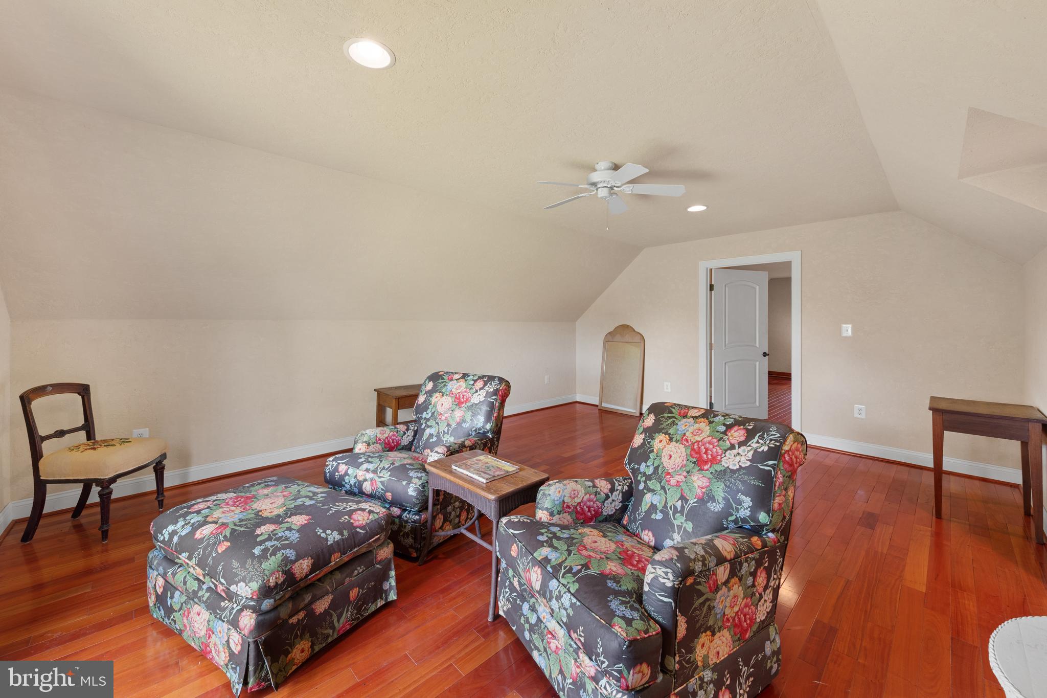 28630 EDGEMERE ROAD