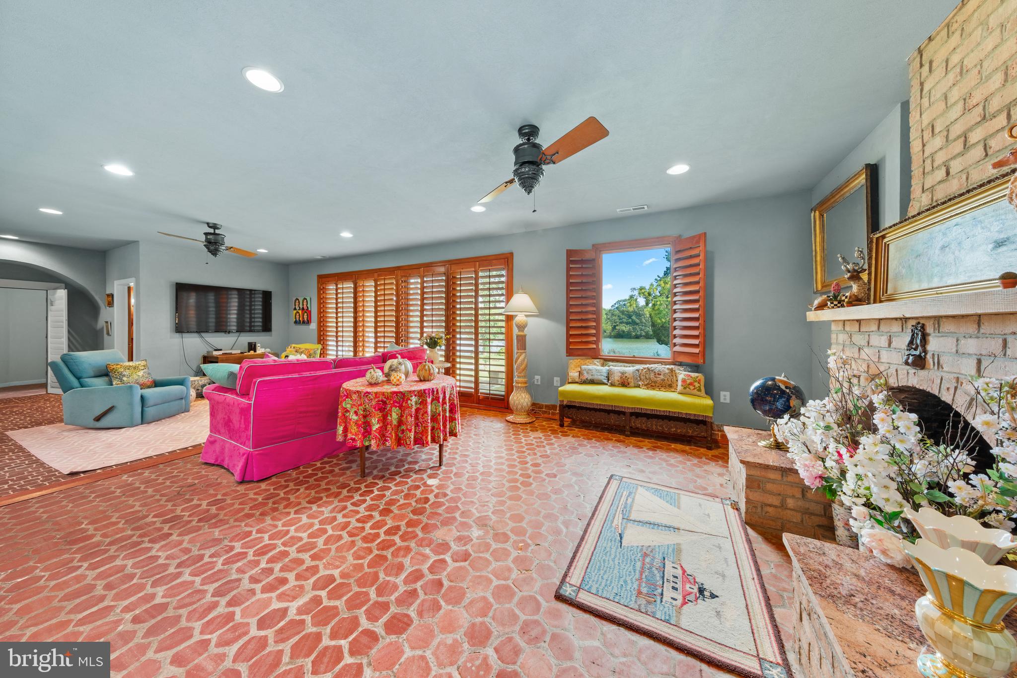 28630 EDGEMERE ROAD
