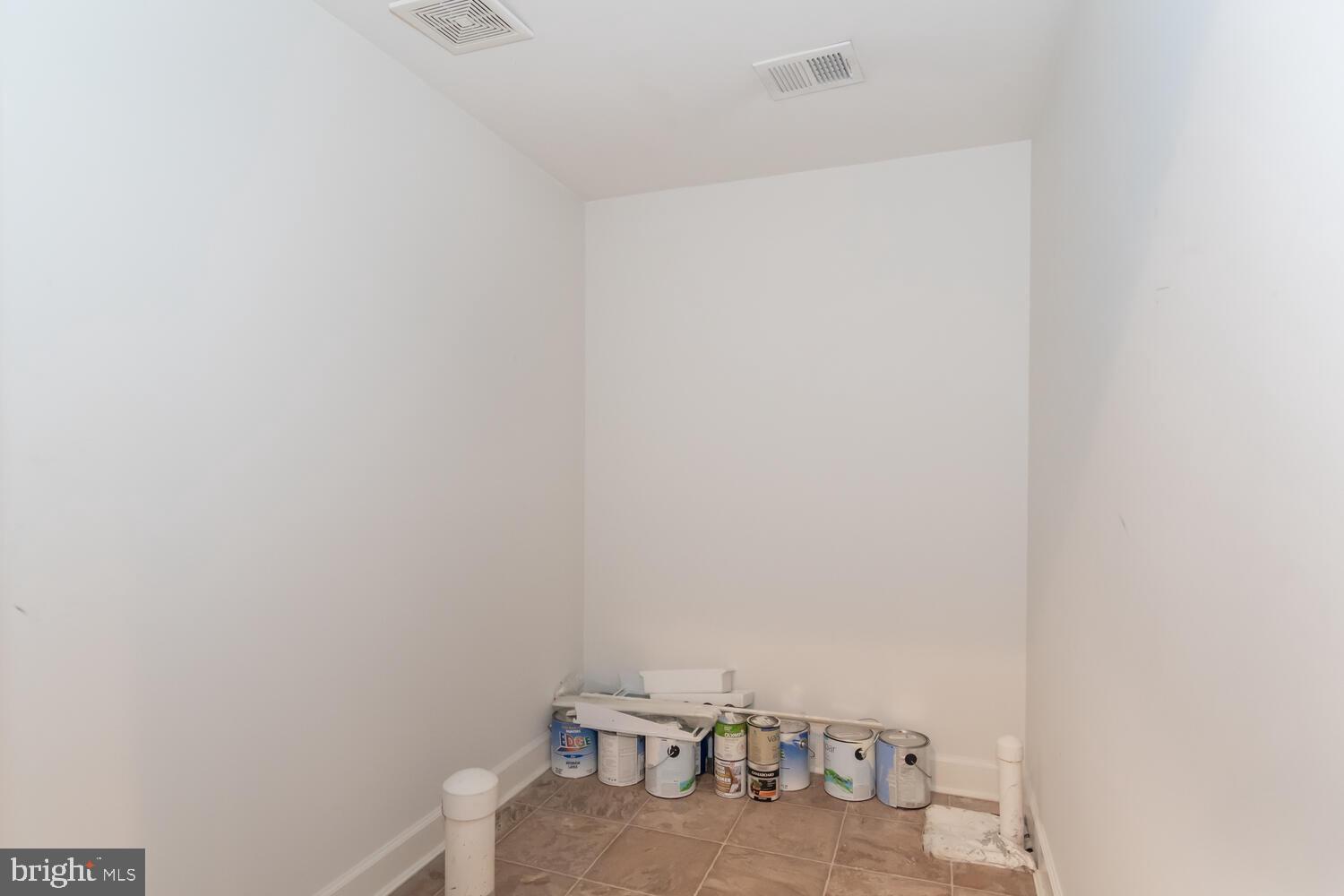 300 DIXON STREET 308