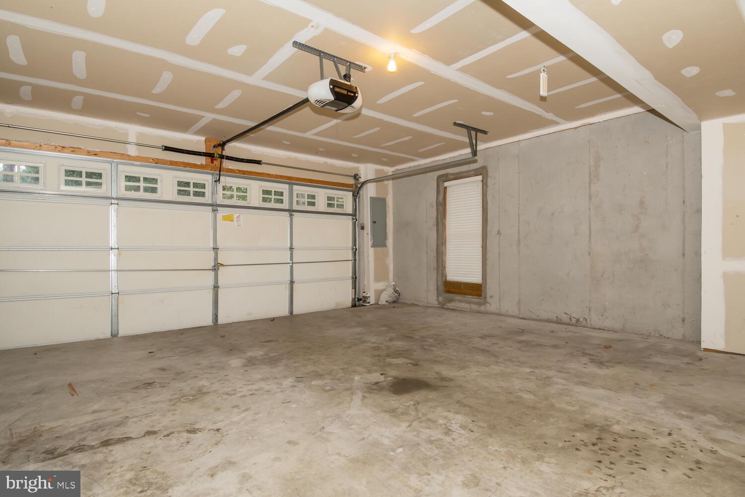 300 DIXON STREET 308