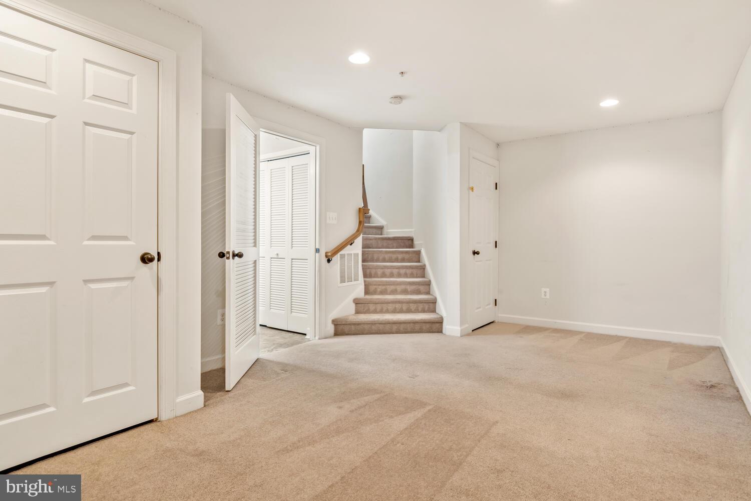 300 DIXON STREET 308