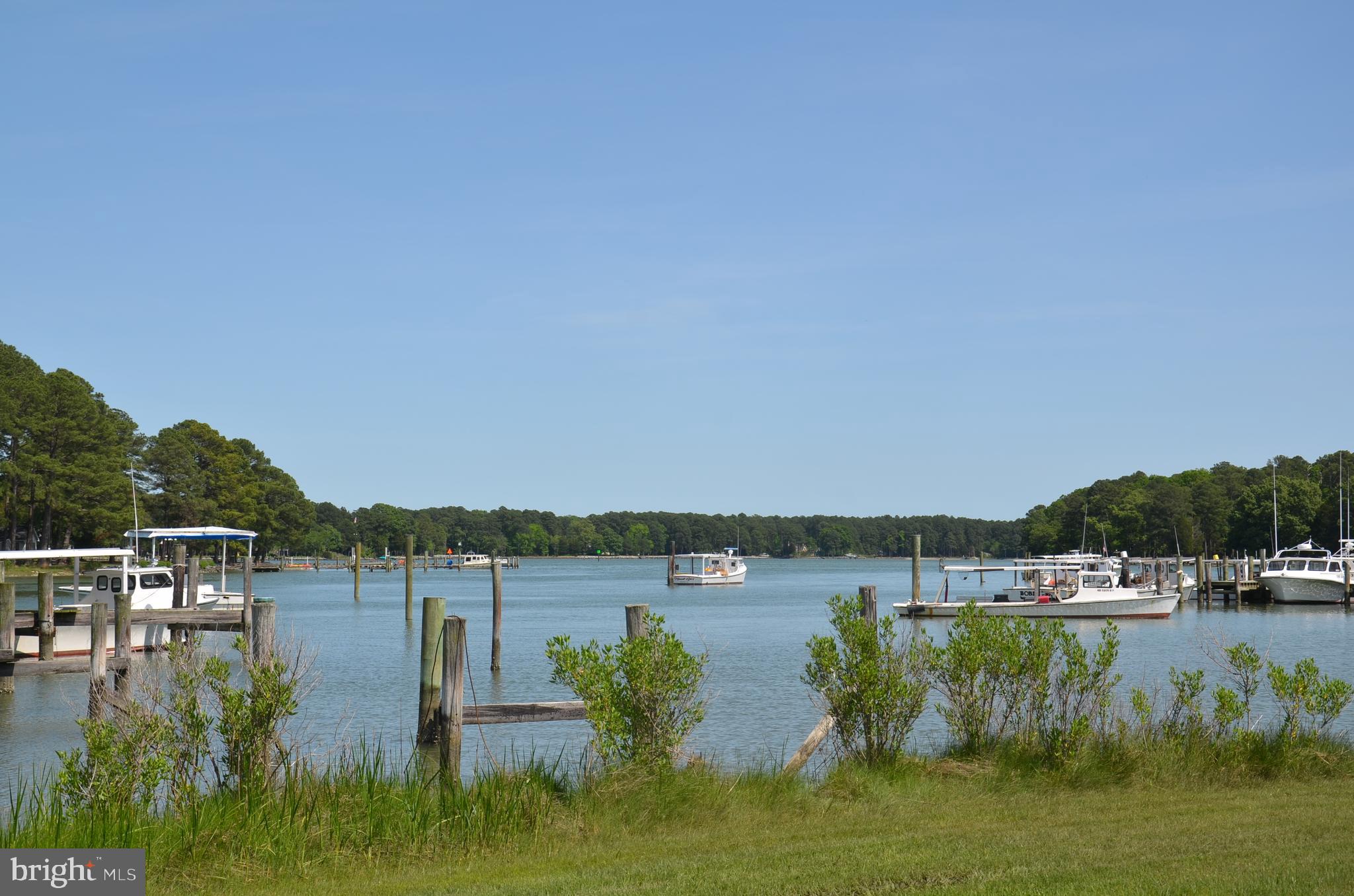 COOPER POINT ROAD