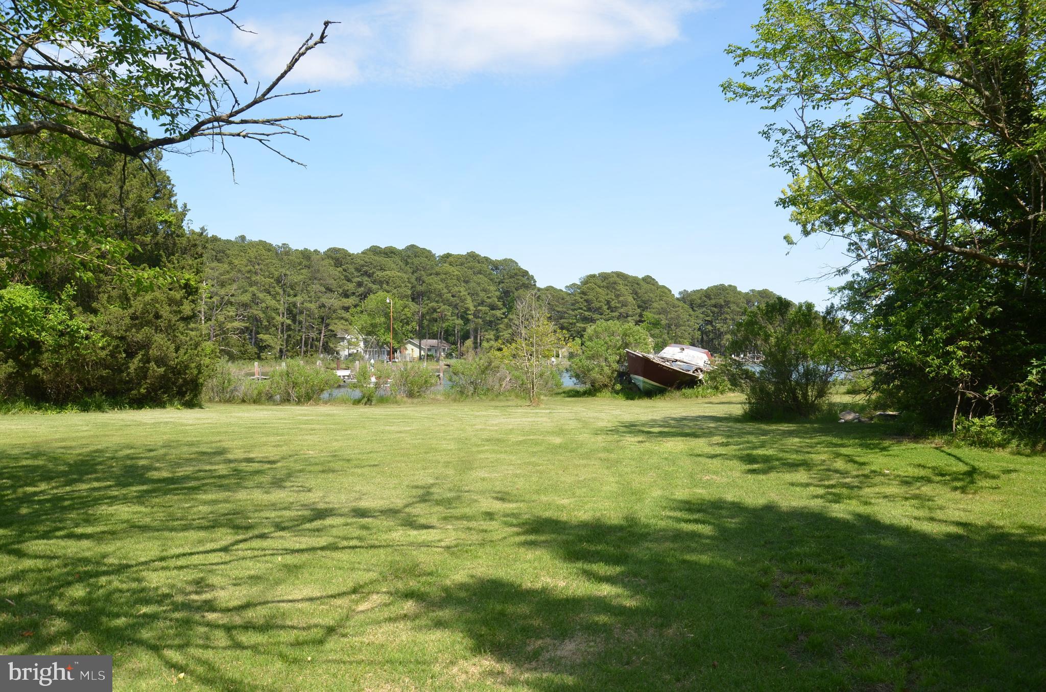 COOPER POINT ROAD