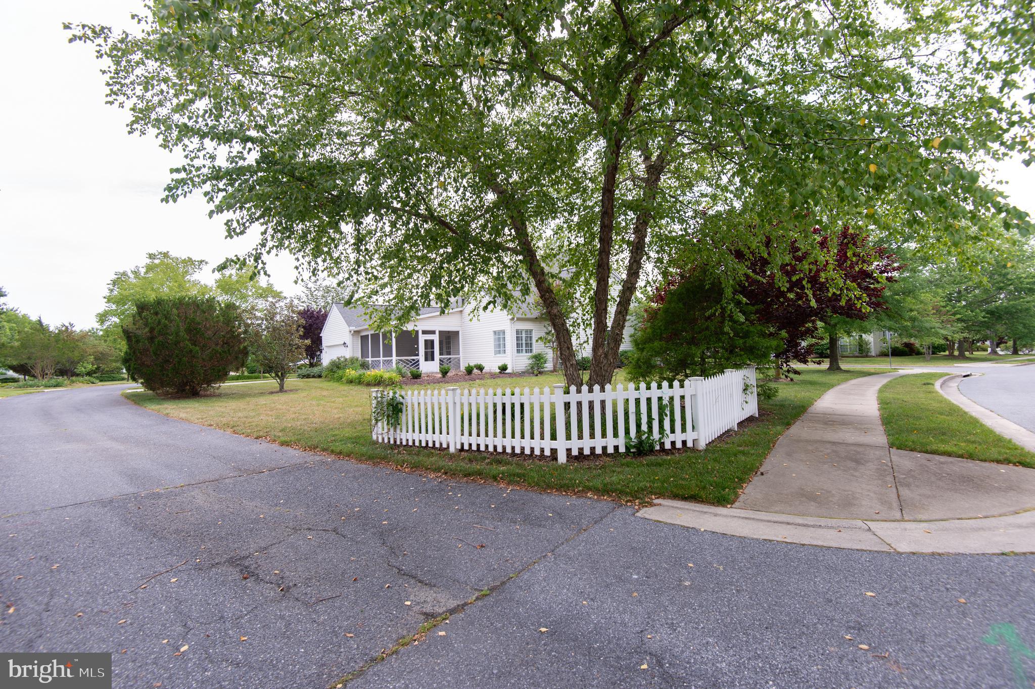 7449 KEVIN AVENUE