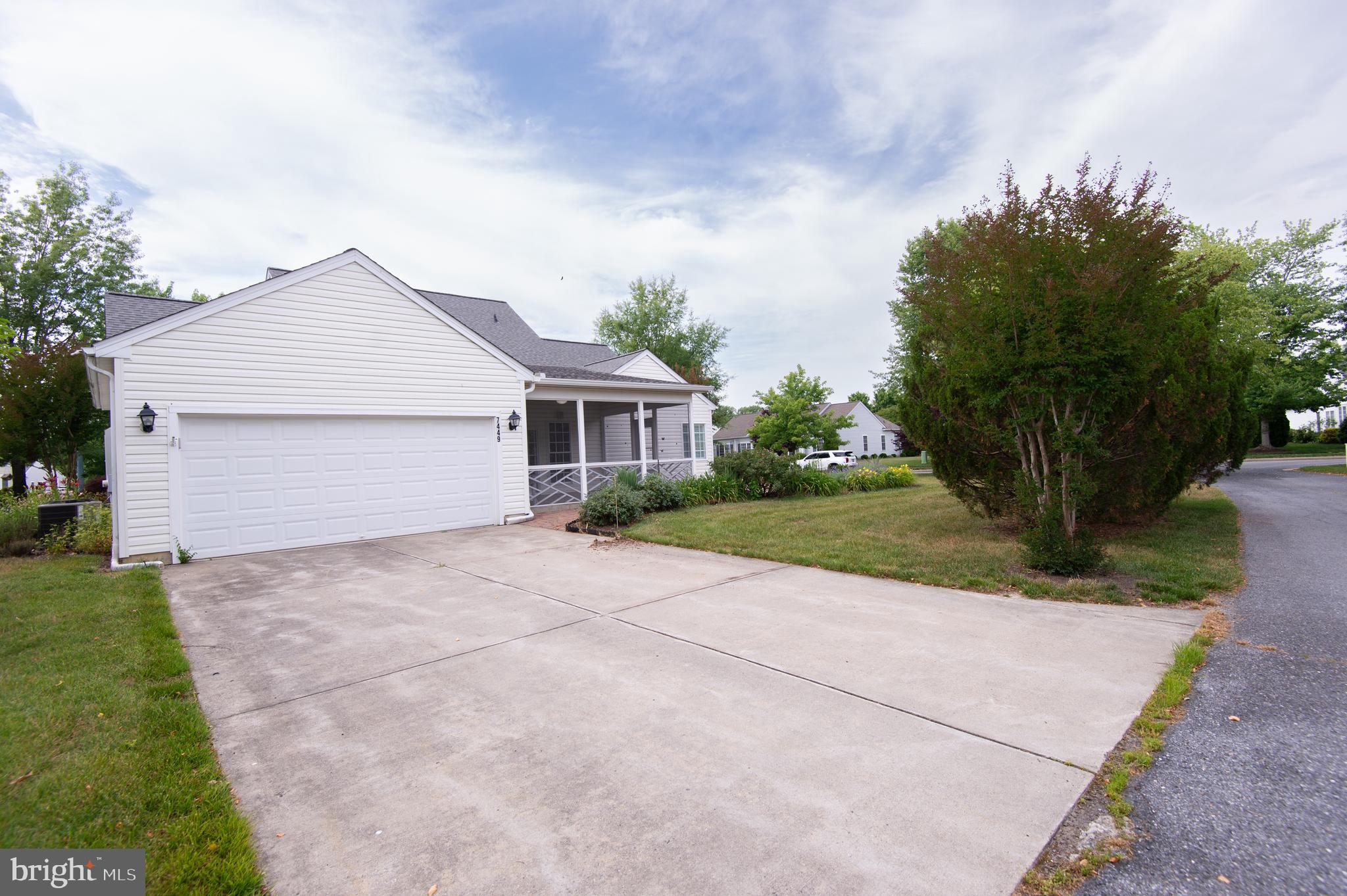 7449 KEVIN AVENUE