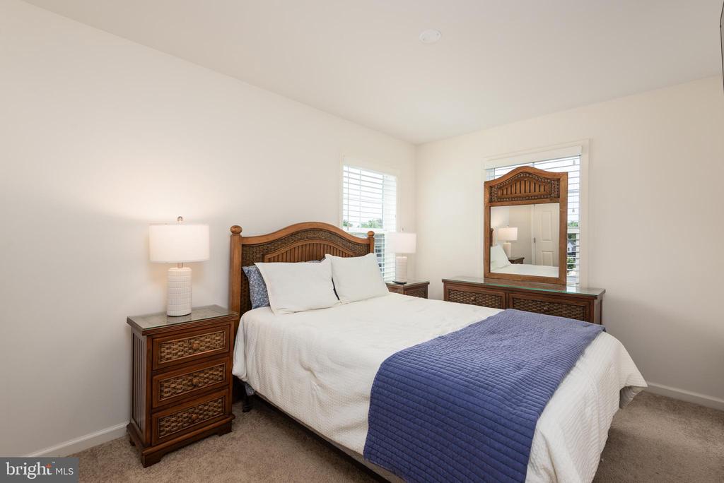 408 CROWBERRY CIRCLE