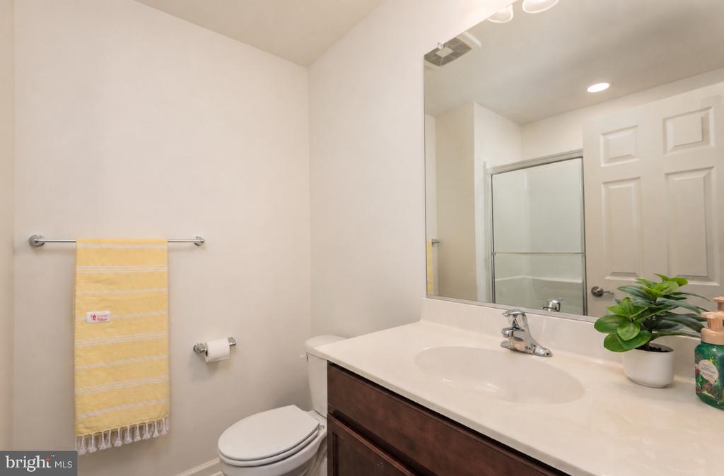 408 CROWBERRY CIRCLE