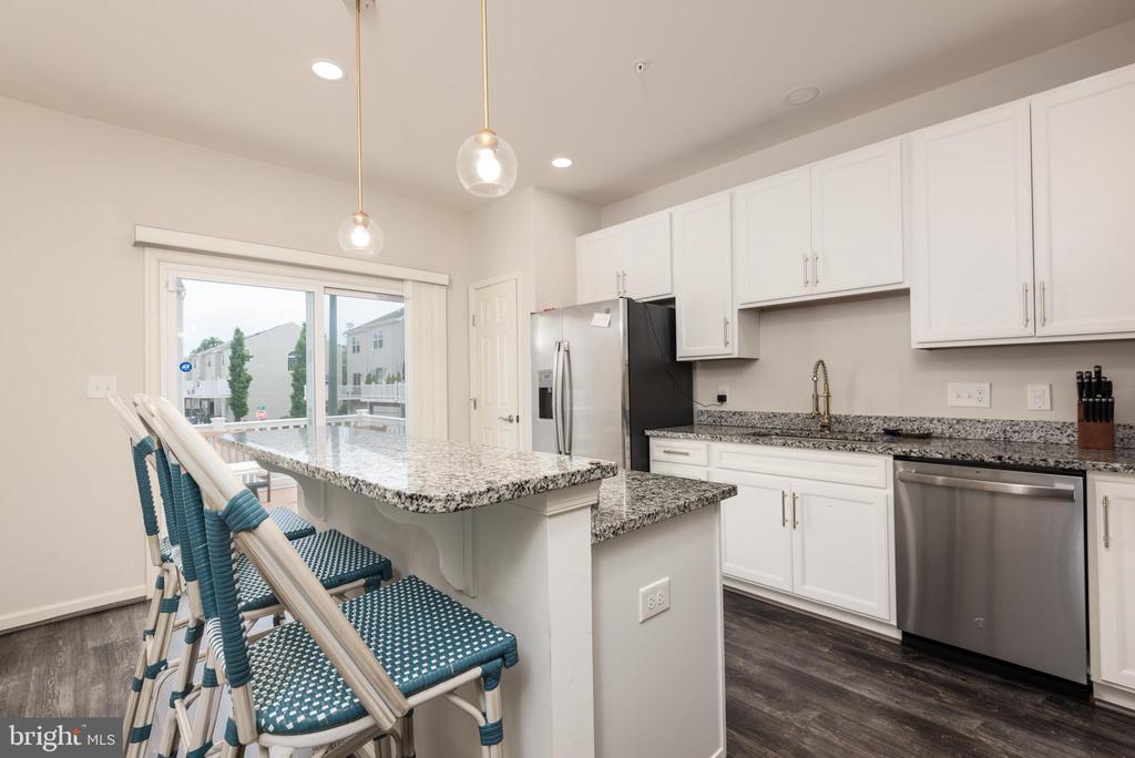 408 CROWBERRY CIRCLE