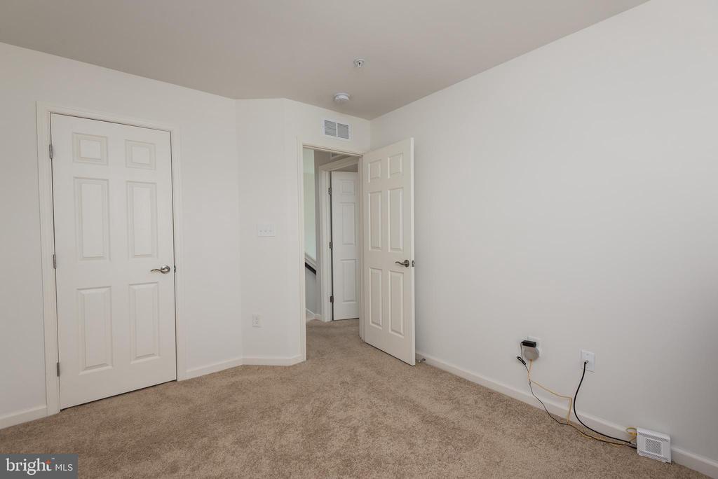 408 CROWBERRY CIRCLE