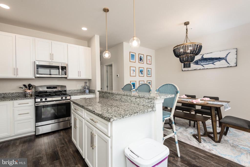 408 CROWBERRY CIRCLE