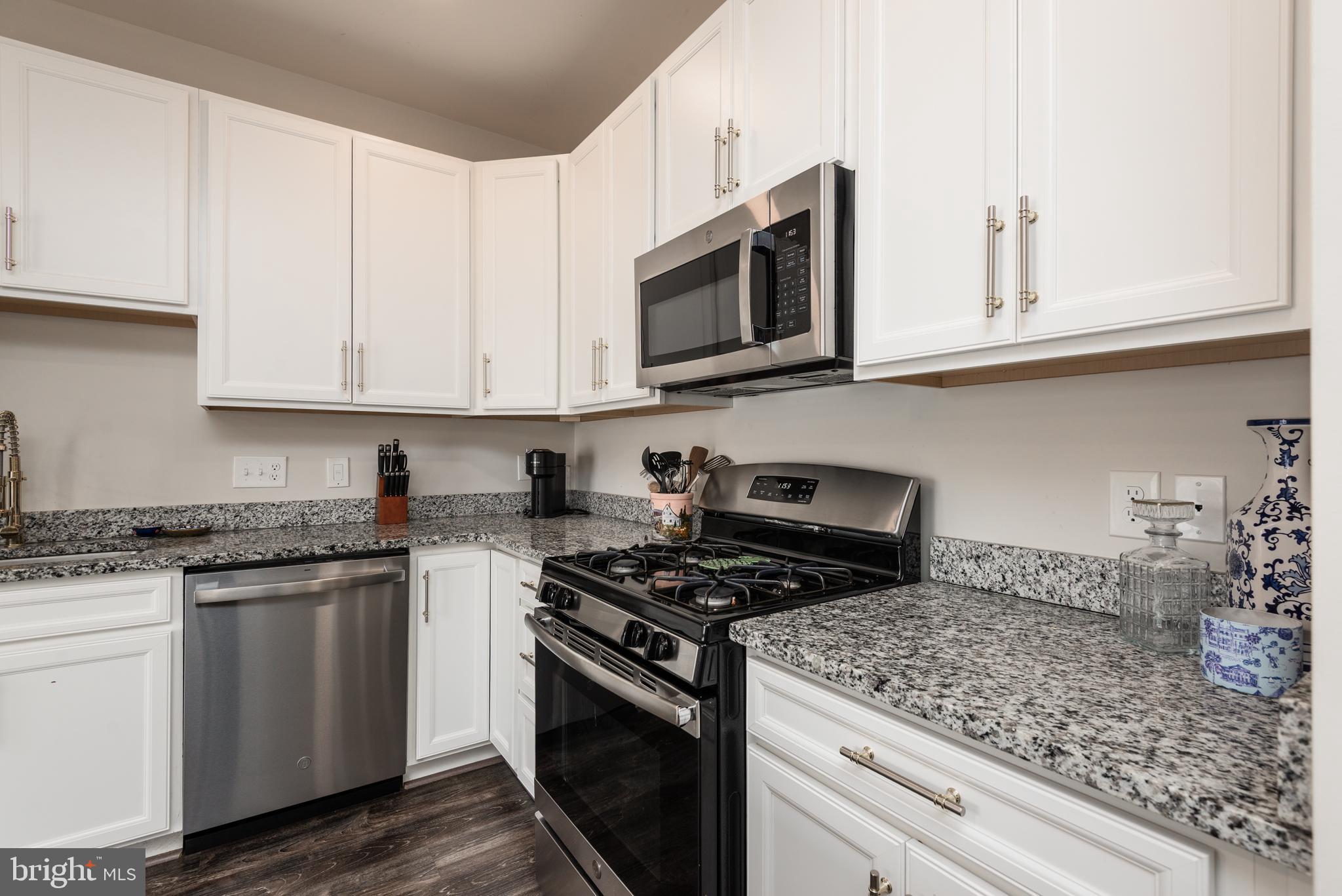 408 CROWBERRY CIRCLE