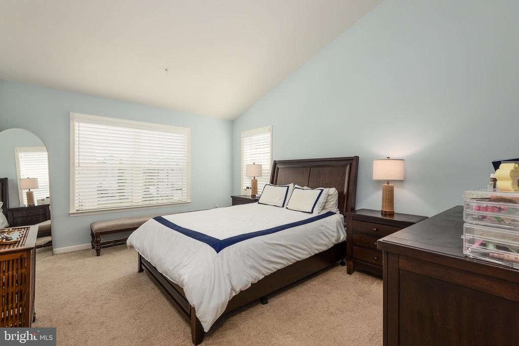 408 CROWBERRY CIRCLE