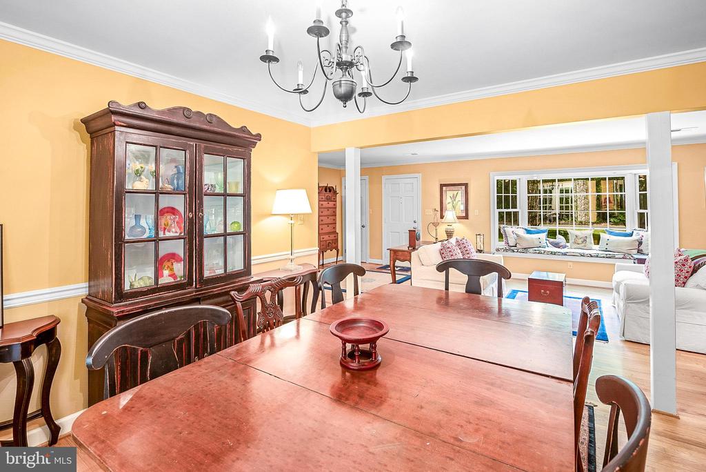 4794 SAILORS LANE